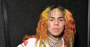 Tekashi 6ix9ine and his driver were on their way to a pal's house when a car hit them from behind. Rapper Tekashi 6ix9ine S Buying Luxury Cars Jewelry After Covid 19 Crisis Sparks Early Prison Release Details Wonderwall Com
