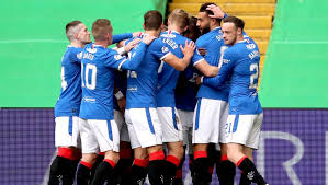 The old firm is a fixture which extends beyond the pitch with major political, social and religious factors but it remains the clash between scotland's top two clubs and rangers' steven davis and. Schottland Glasgow Rangers Gewinnen Das Old Firm