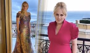 Rebel wilson is loving the skin she's in. Rebel Wilson Flaunts Incredible 2 And A Half Stone Weight Loss What Is Her Diet Plan Express Wingsnwes