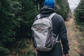 arc teryx 2022 mantis 26 backpack review
