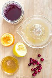 cleansing cranberry lemon juice drink