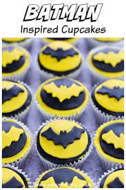 Coolest Cupcakes Batman Cake gambar png