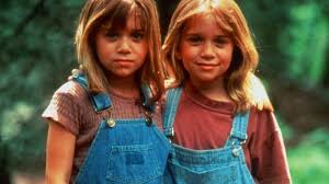 Last week i discovered the amazing gimme pizza song by the olsen twins, which led me to other strange and wonderful michelle tanner images. Mary Kate Olsen Wir Waren Trainierte Affchen