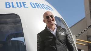 Blue origin auctioned the final seat on its inaugural crewed flight for a whopping $28 million. Blue Origin Jeff Bezos Will 2019 Touristen Ins All Bringen Auto Und Technik Gq