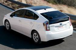 2013 Toyota Prius Reviews Omaha NE | Compare Toyota Prius Features Specs &  Prices Omaha NE