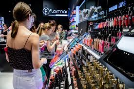 Check spelling or type a new query. Calitatea Cosmeticelor Flormar Intr Un Nou Magazin In Iulius Mall Iasi