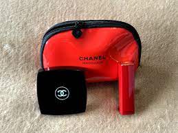 chanel red makeup bag maquillage