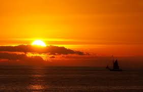 La magia de la isla se esconde en la puesta de sol de Playa de la Arena