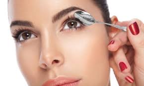 4 eye makeup beauty tricks you can do