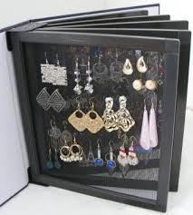 Mom actually made the base for a christmas present last year. Jewelry Organizer Portable Von Jingls Auf Etsy 29 95 Jewelry Jingls Organizer Portable Jewelry Organizer Diy Diy Jewelry Holder Diy Jewelry Display