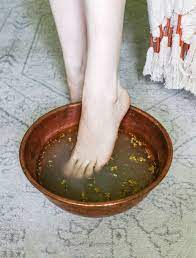 relaxing epsom salt foot soak