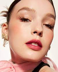 latest makeup trend velvet matte lips