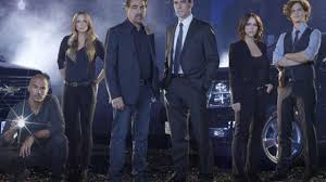 Season 3 opens with the bau investigating a spree killer who targets brunette women at a small college in flagstaff, arizona only to find themselves doubting. Criminal Minds Recap Season 11 Episode 18 Shemar Moore Exits In A Beautiful Disaster Uinterview