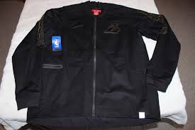 Los angeles lakers reversible bomber jacket. Nwt Nba Nike Los Angeles Lakers Modern Varsity Jacket Xl Very Nice 1912038945