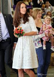 Kate middleton was spotted shopping for military and history themed books after a whirlwind trip to ireland. Grosshandel Cut Out Prinzessin A Linie Kleid Kate Middleton Kleider Wf004 Von Ellian 33 97 Auf De Dhgate Com Dhgate