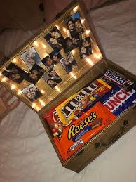 If your man has a bit of sweet tooth, put together on of these root beer float baskets. 26 Cute Romantic Valentine S Day Gifts For Boyfriend Munchkins Planet