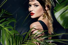 beauty y woman makeup jungle palm
