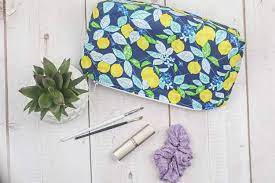 how to sew a lined makeup bag with