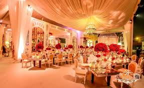 neat maharaja themed wedding drenched