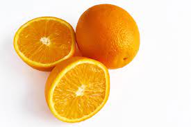 Ile kalorii ma pomarańcza? | zdrowiewmisie