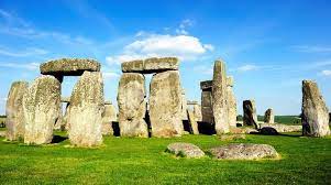 You can also play crossword puzzles, sudoku, answer questions about geography, animals, history, and many more categories. Bing Quiz Stonehenge Alfintech Computer