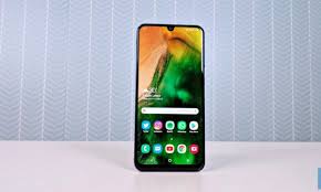 Samsung galaxy a30 comes with android 9.0, 6.39 inches amoled fhd+ display, exynos 7904 octa chipset, dual rear and 16mp selfie cameras, 3/4gb ram and 32/64gb rom, samsung galaxy a30 price 3gb/32gb is myr. Samsung Galaxy A30 Worth Buying And Review 2020 Galaxy A30