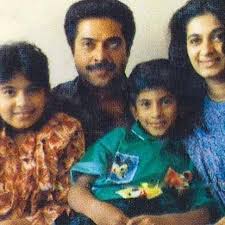 Dulquer salman's latest cute photos with family. Dulquer Salmaan Childhood Pictures Always A Charmer