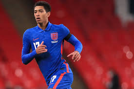 Bellingham joined his hometown club, birmingham, as an eight year old and became the club's bellingham's performances attracted interest from some of the biggest teams in the world, and he was tipped to join manchester united. Jude Bellingham Receives Support From Borussia Dortmund After Instagram Abuse Herald Series