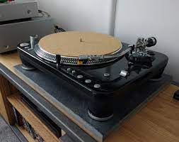 Many diy turntable isolation platforms or manufactured platforms are made up of different materials. Diy Turntable Isolation Base Feet Or No Feet Steve Hoffman Music Forums
