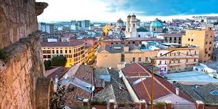 Cagliari is the 26th largest city in italy and the largest city on the island of sardinia. Stadt Von Cagliari Sardinien Hotel Panorama
