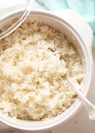 Combine rice and water in a pot, bring it to a boil, cover it and cook on low heat for 17 minutes, turn off the heat and let it sit with the lid on for 10. How To Cook White Rice Easily And Perfectly Recipetin Eats