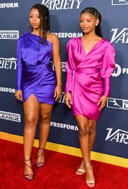 Chloe bailey has dark brown eyes and black hair. Chloe X Halle Are All Grown Up And Ready To Turn Up Katv