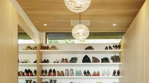 How To Select The Right Lighting For Your Closet