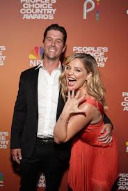 lauren alaina shows off enement ring