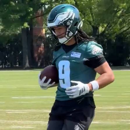 Makai Lemon at his first practice, running his first routes as an Eagle🔥 He is leading WRs in drills during rookie camp