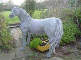 sculpture horse wire netting