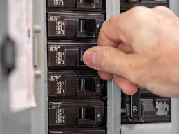 how to tell if a circuit breaker is bad