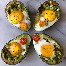 baked eggs in avocado gluten free