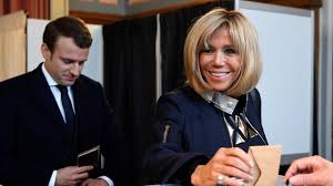 Why the love story between france's new president, emmanuel macron, and his wife, brigitte, managed to shock even the french. I Will Come Back And I Will Marry You How Emmanuel Macron Met His Teacher And Wife Brigitte Trogneux