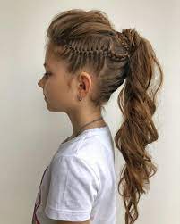 Прическа девочке на длинные волосы