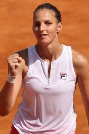 Karolina pliskova is a czech tennis player who uses her 6'1 height to its fullest, hammering aces and groundstroke winners by the dozen in nearly every match she plays. Karolina Pliskova Tennis Magazin