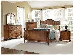 Broyhill bedroom furniture davis home asheville canton. Hayden Place Golden Oak Finish Bedroom Set Broyhill Furniture