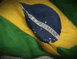 The brazilian flag is green with a large yellow diamong in the middle. Meilleurs Gifs Brasil Flag Gfycat