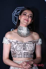 Beauty Galore HD : Kajal Aggarwal Stuns At Good Cow Cafe Launch March 2018