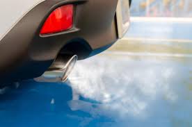 4 exhaust smells and what they mean