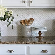 the kitchen backsplash trends to follow