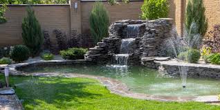 3 Showstopping Water Features You Can
