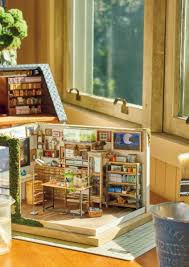 dioramas and dollhouses made from