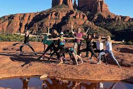 the 10 best yoga retreats in sedona for