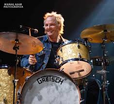 They were dating for 7 years after getting together in 2004. Matt Sorum Gretsch Drums